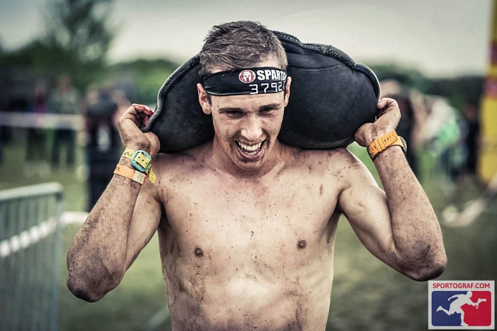 Samuel Lehner nach einer sportlichen Herausforderung - Spartan Race